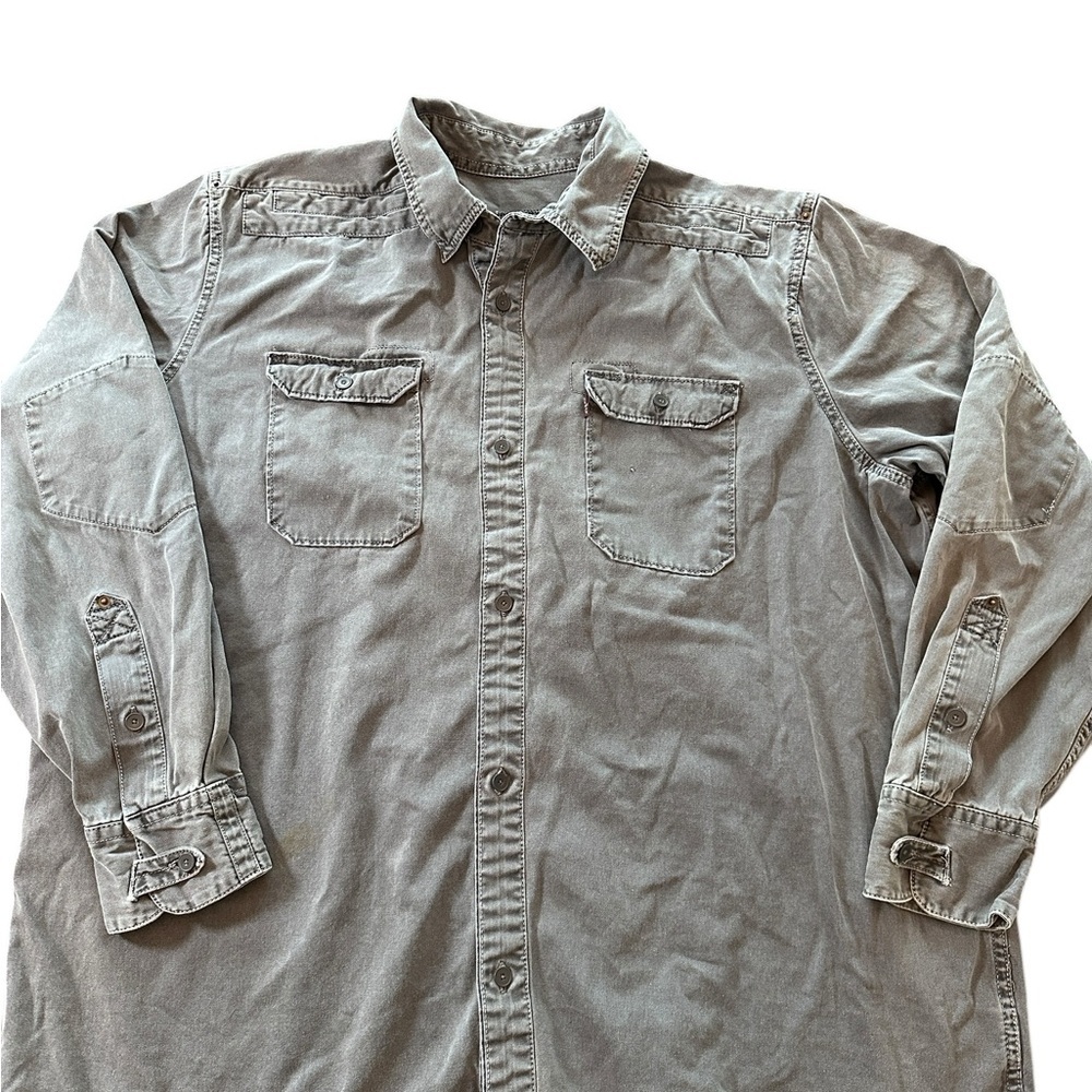 Levi's Men’s XL Grey Jean button up‎ shirt Casual Shirt (minor stain)